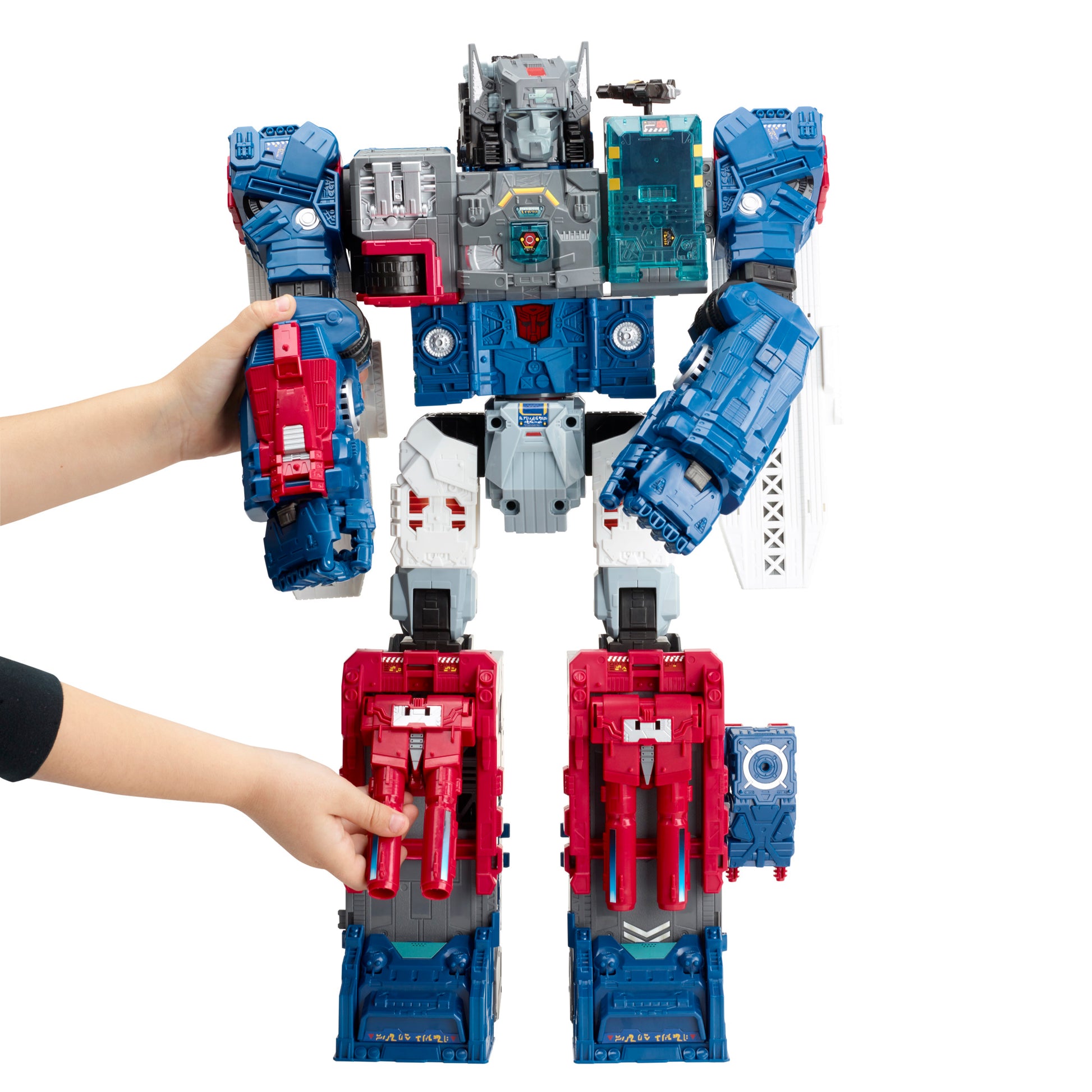 Transformers Generations Titans Return Titan Class Fortress Maximus Action Figure Toy