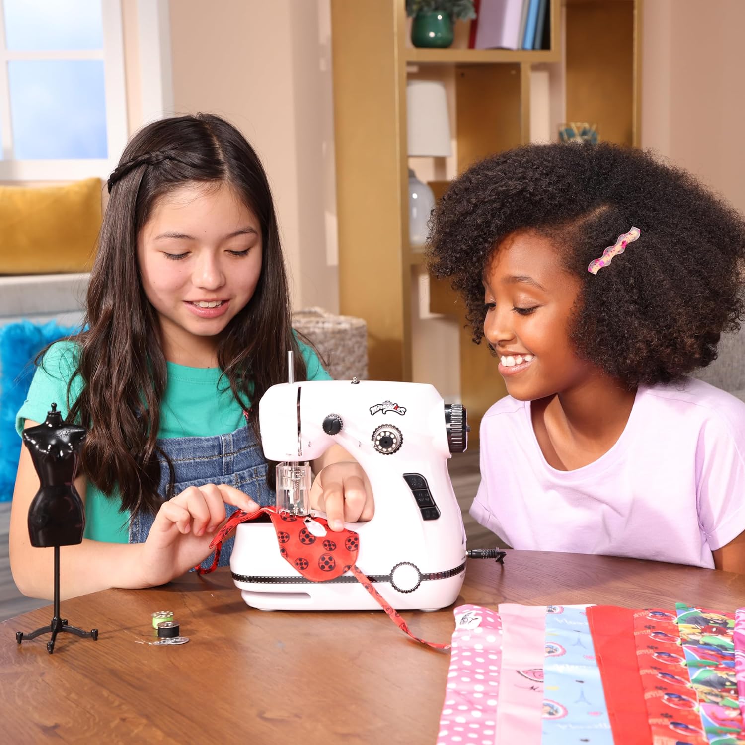 ZAG Toys - Miraculous Ladybug - Miraculous Sewing Machine Set