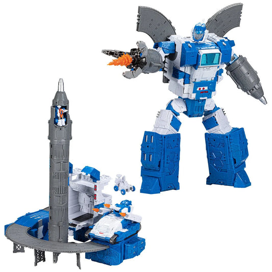 Transformers Generations Selects Titan Class Guardian Robot and Lunar-Tread